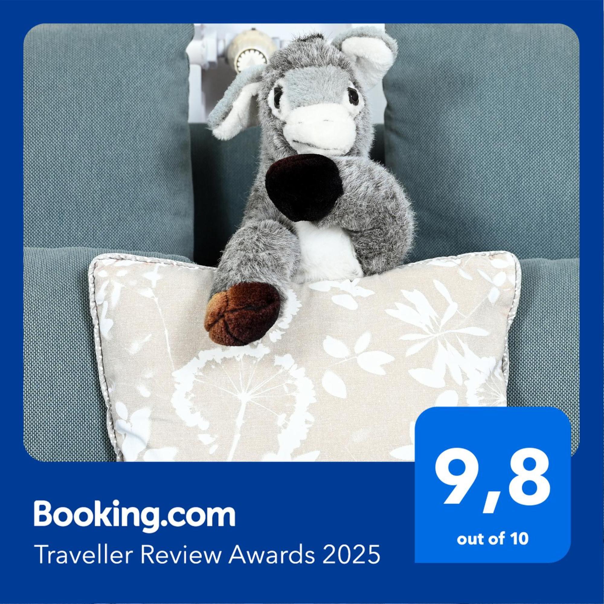 Cozy Donkey - Sporty Lake Apartment, Flexible Check-In, Netflix ザグレブ エクステリア 写真